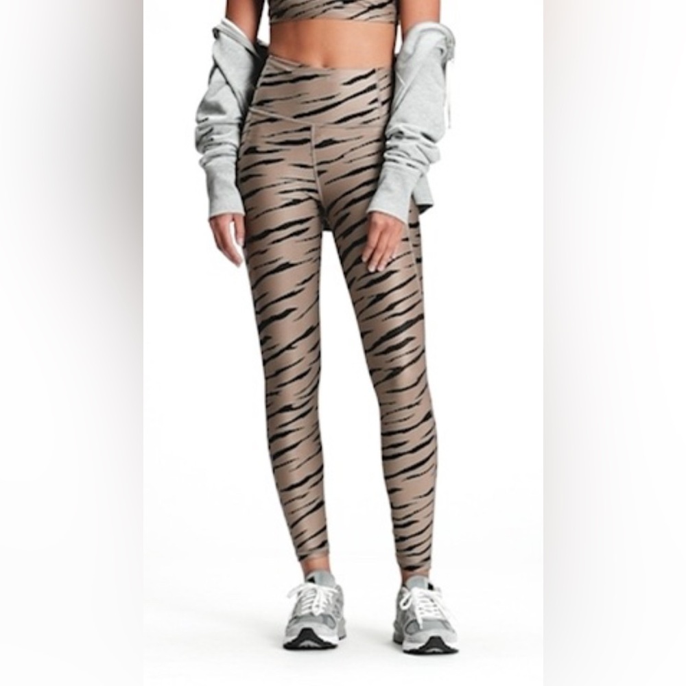 GAP Tan and Black Animal Print Leggings